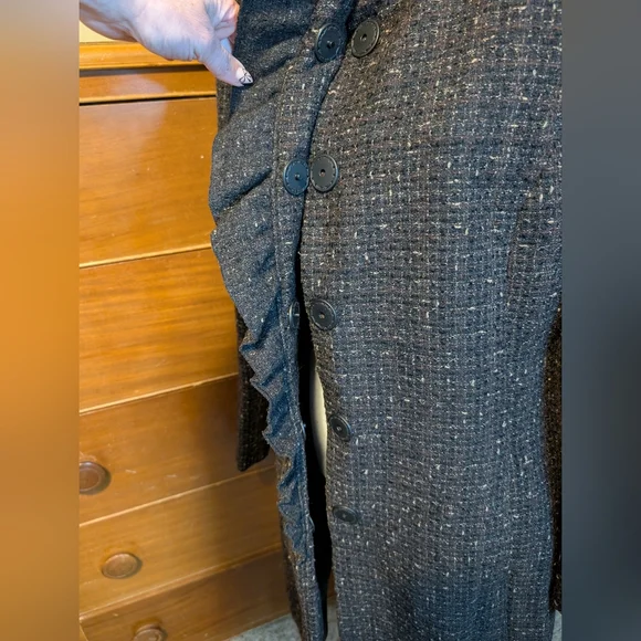 DKNY Women’s Sz 12 Ruffled Black & White Tweed Wool Blend Lined Coat DKNY Coat - Picture 6 of 13